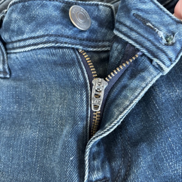 Burberry Brit Dark Wash Low Rise Skinny Jeans - Picture 5 of 12